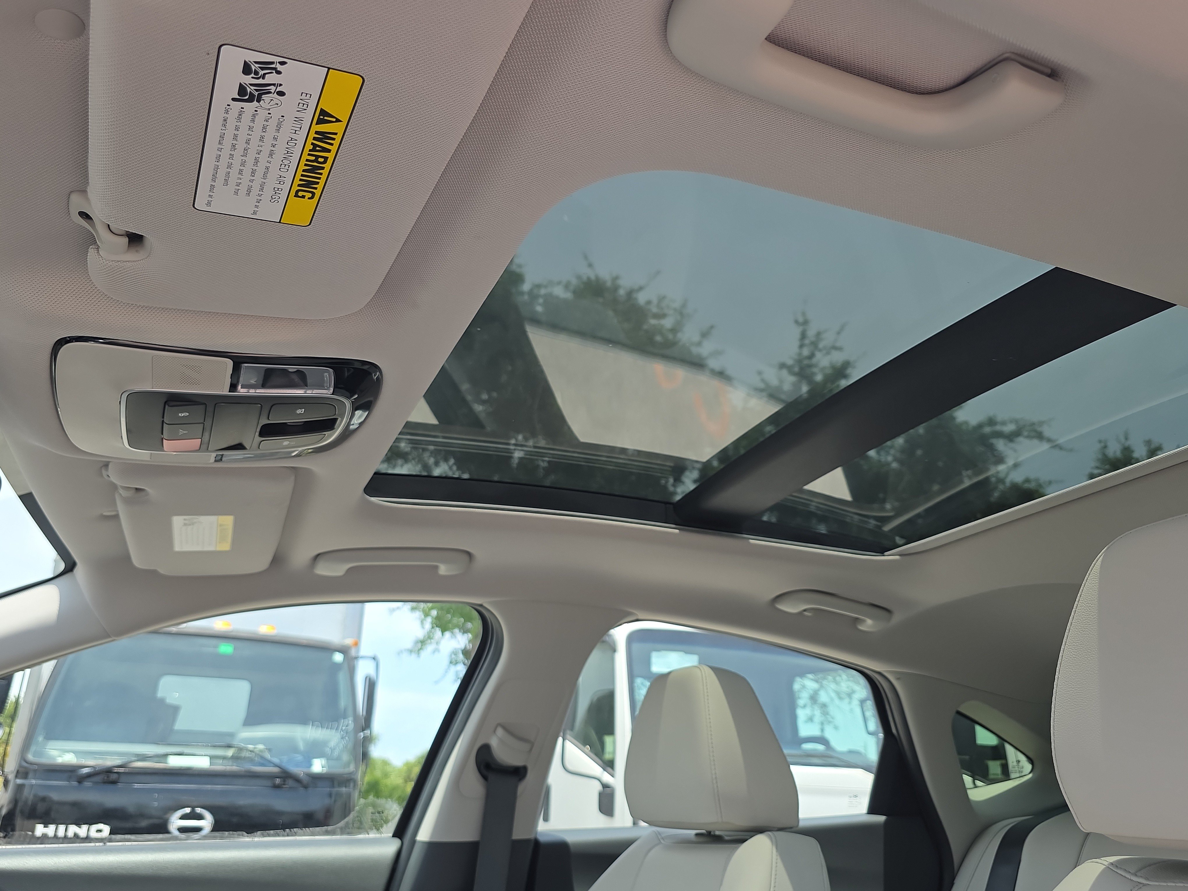 Used 2023 Hyundai Sonata Limited FWD image 25