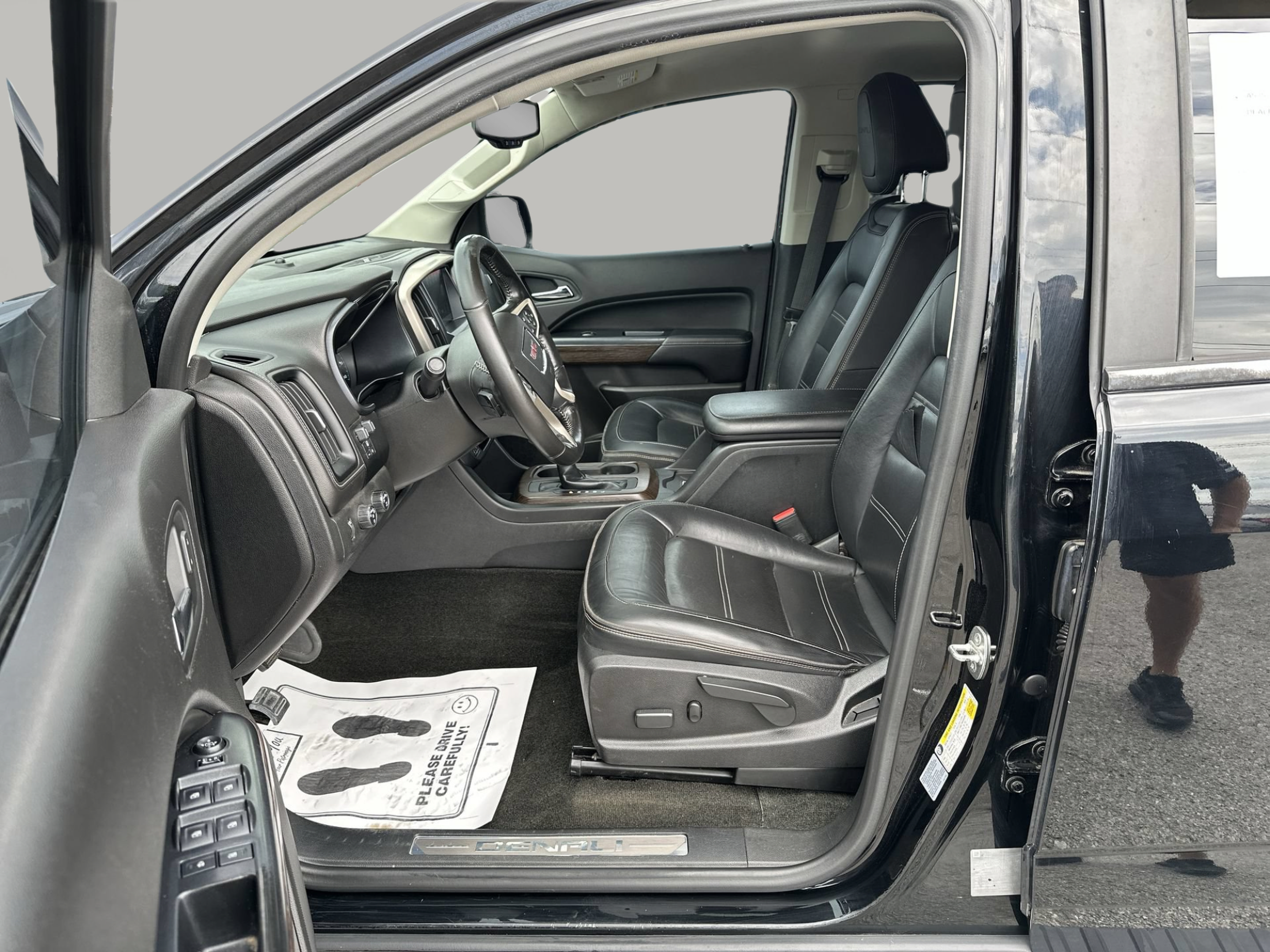 Used 2017 GMC Canyon Denali AWD/4WD image 13