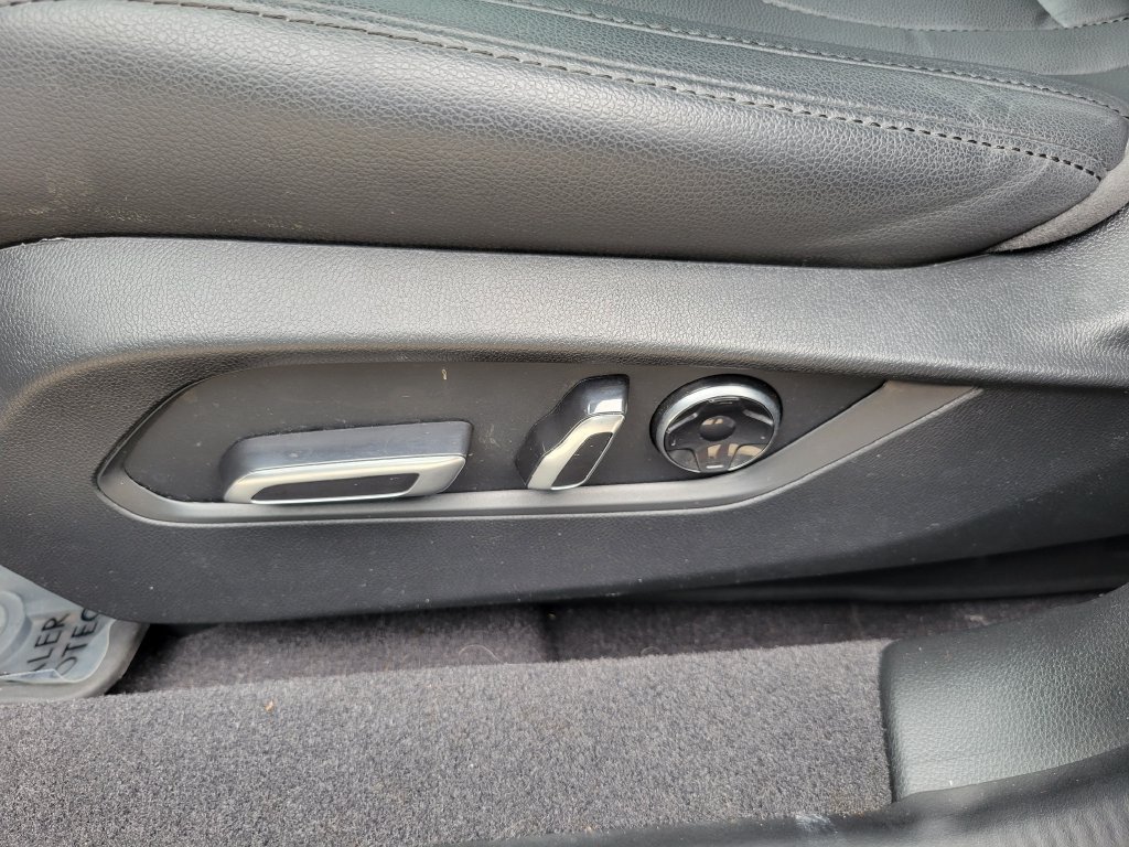 Used 2021 Acura TLX FWD image 16
