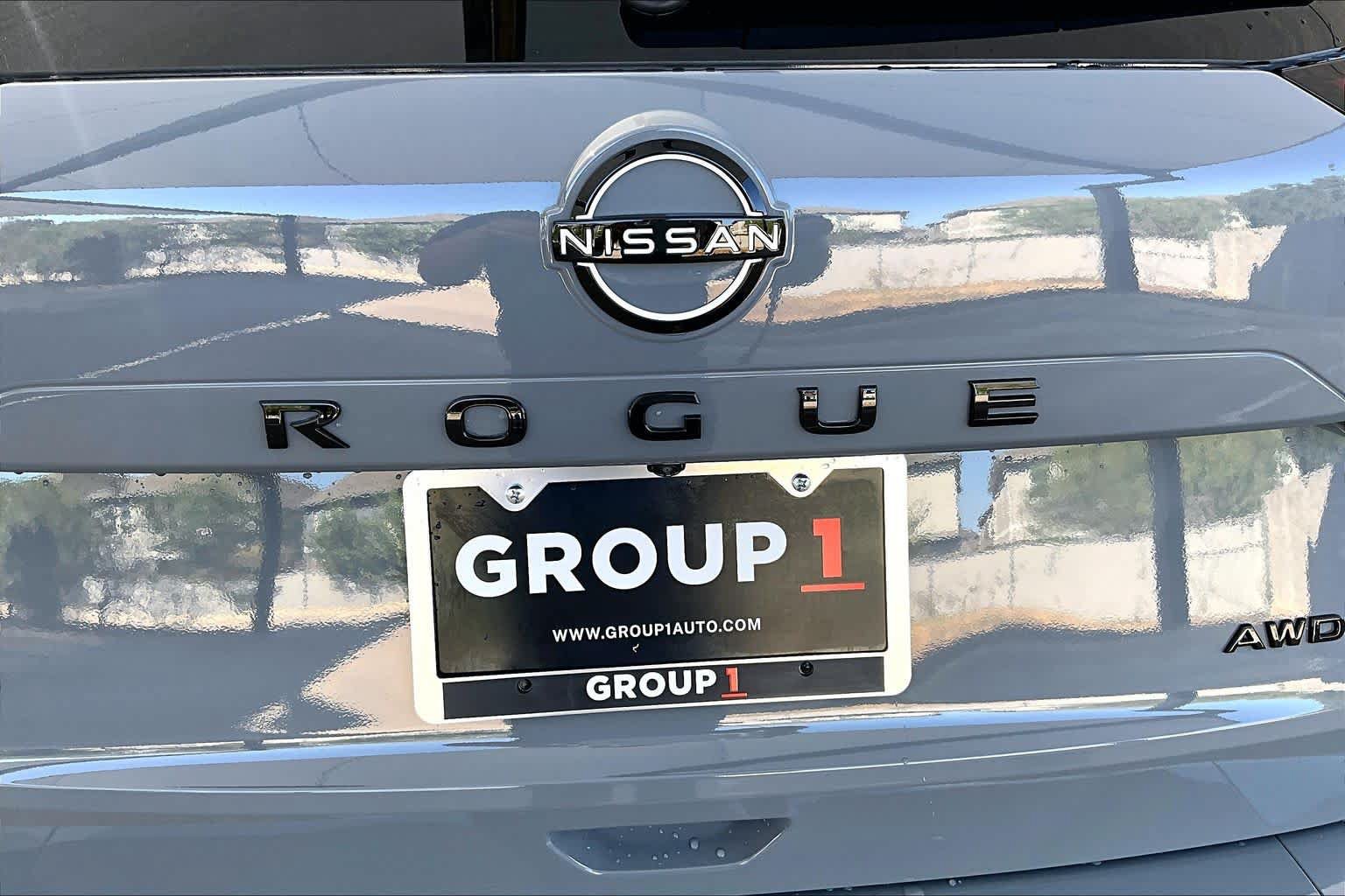 New 2026 Nissan Rogue Dark Armor AWD/4WD image 8
