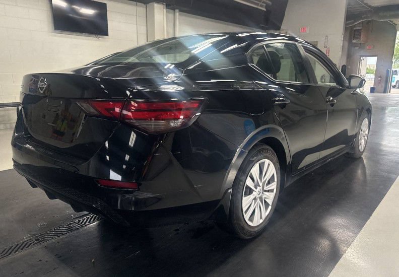Used 2020 Nissan Sentra S FWD image 3