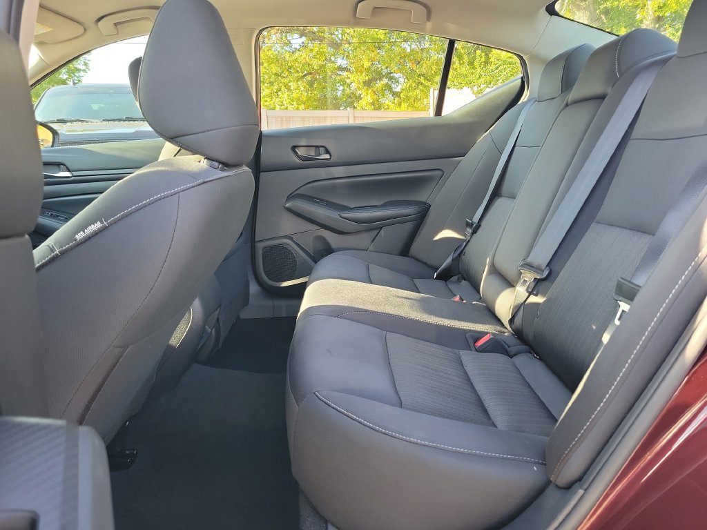 Used 2024 Nissan Altima 2.5 SV FWD image 18