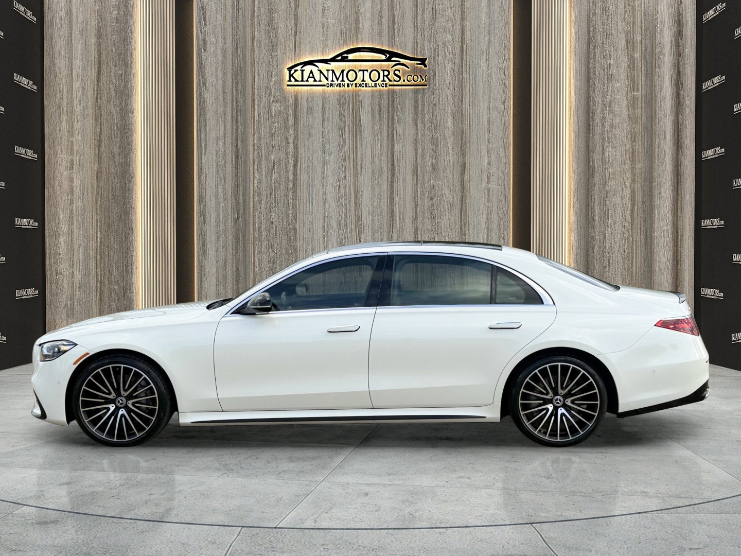 Used 2022 Mercedes-Benz S 580 4MATIC Sedan image 4
