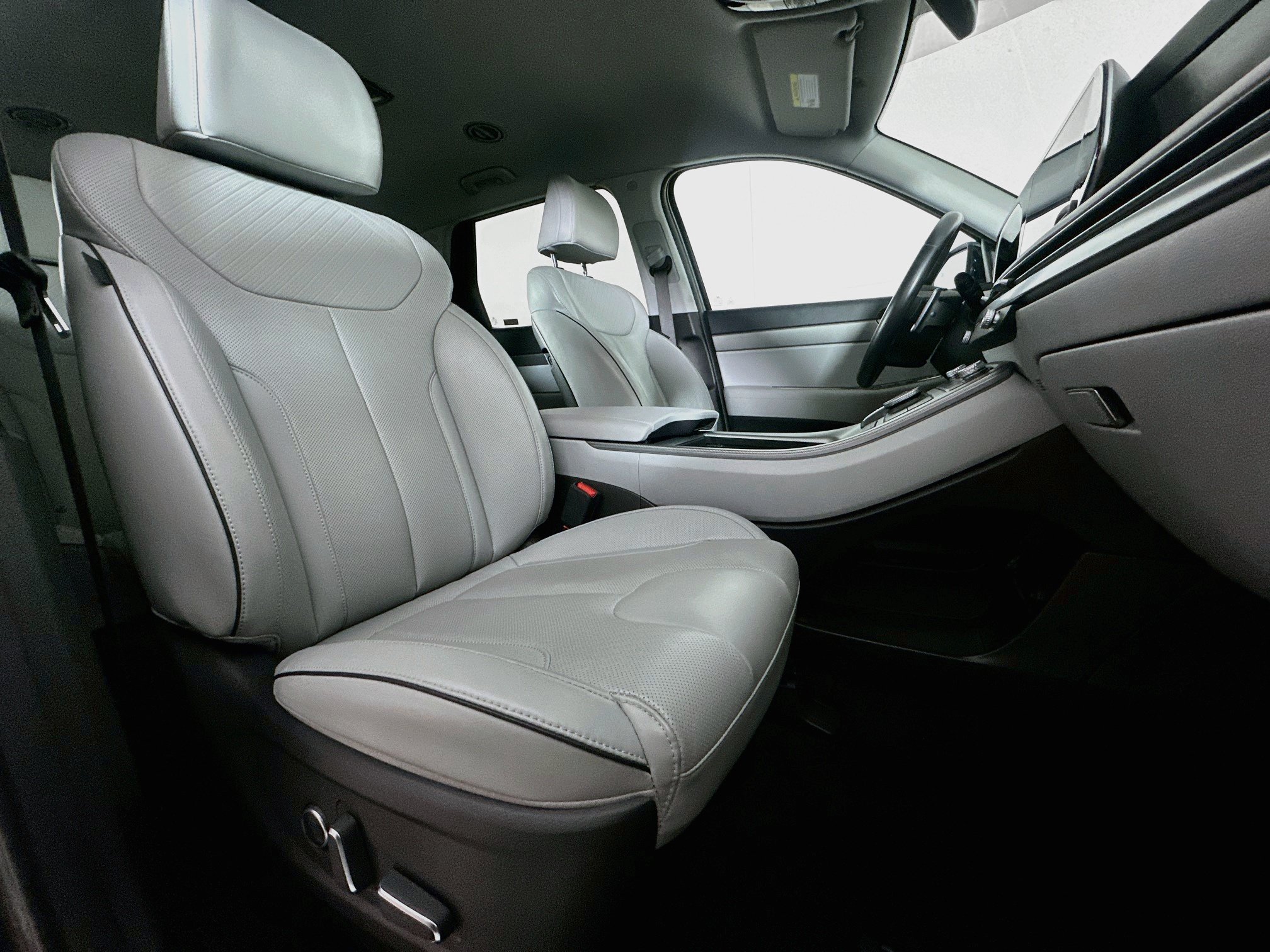 Used 2025 Hyundai Palisade SEL AWD/4WD image 34