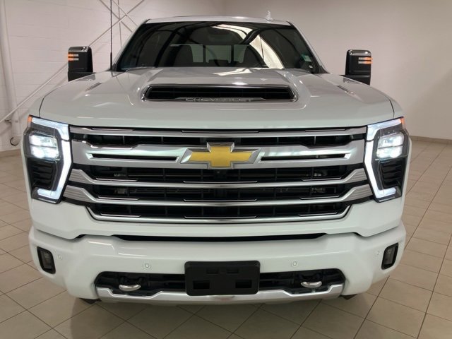 Used 2024 Chevrolet Silverado 3500 High Country w/ High Country Premium Package image 8