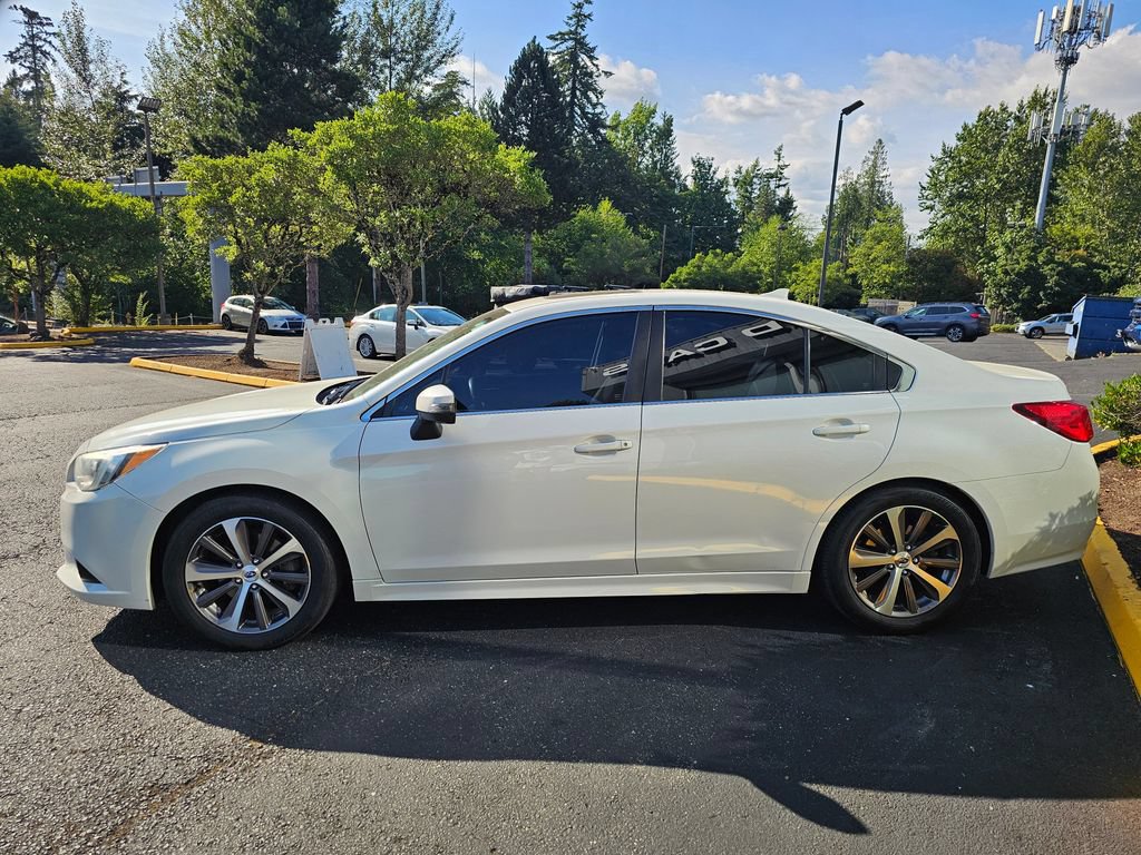 Used 2017 Subaru Legacy 3.6R Limited AWD/4WD image 4