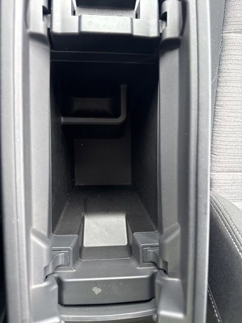 Used 2023 Nissan Rogue SV AWD/4WD image 33