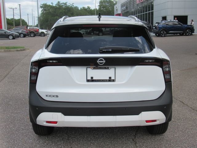 New 2026 Nissan Kicks SV FWD image 4