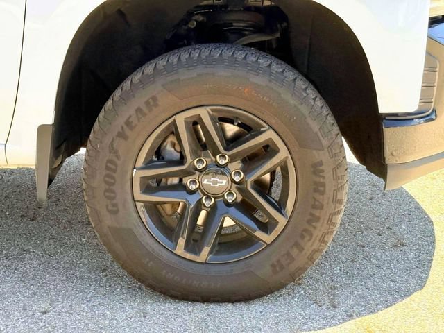 Used 2021 Chevrolet Silverado 1500 LT Trail Boss w/ Bed Protection Package AWD/4WD image 9
