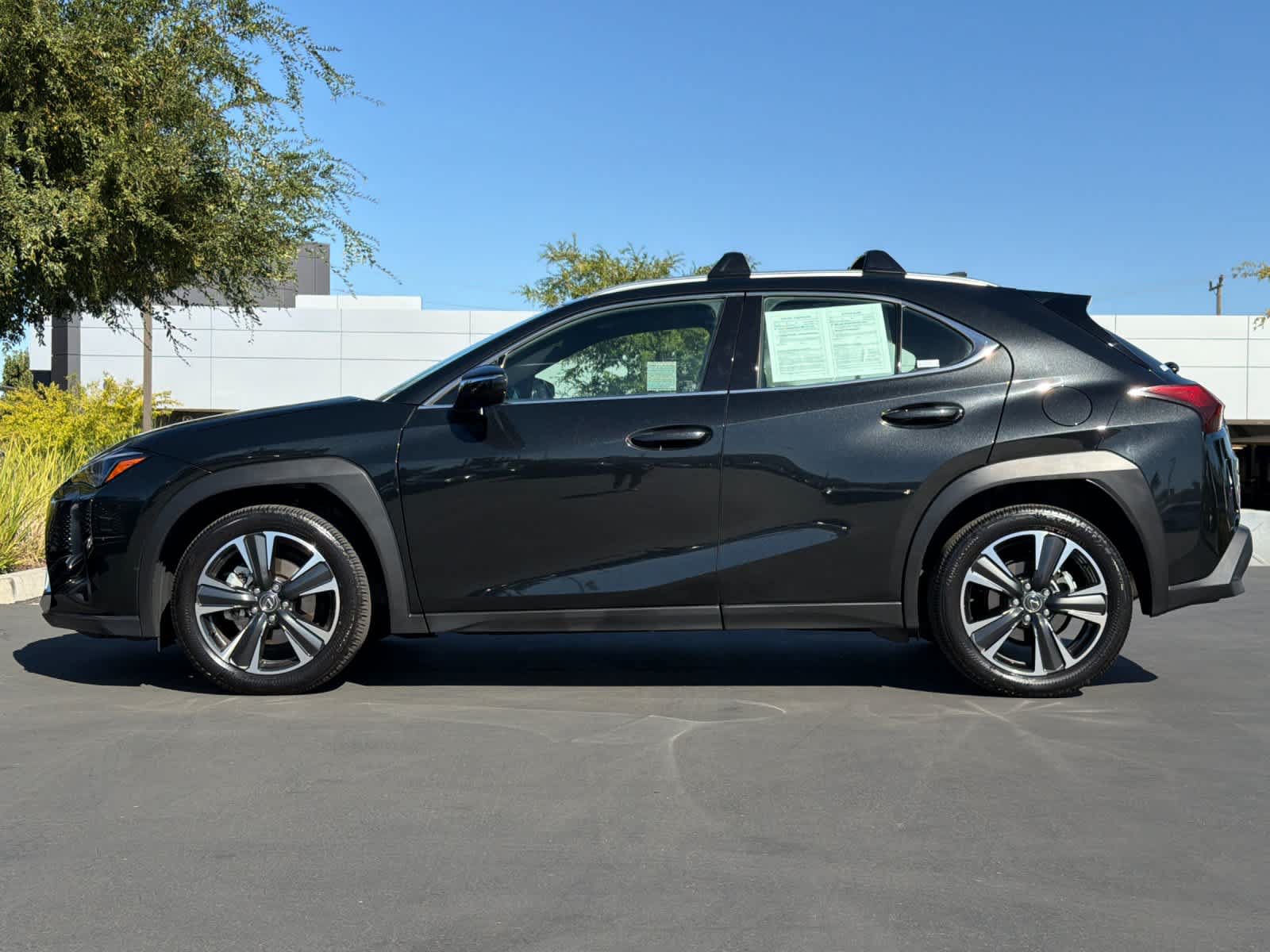 Certified 2025 Lexus UX 300h FWD w/ Accessory Package (Z2) image 9
