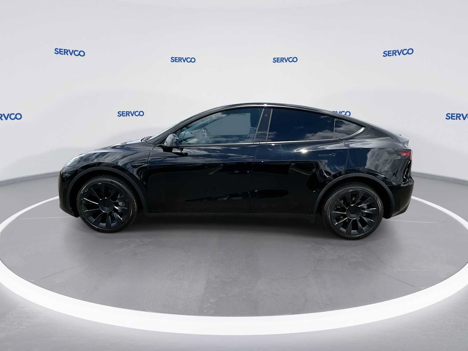 Used 2022 Tesla Model Y Long Range AWD/4WD image 5