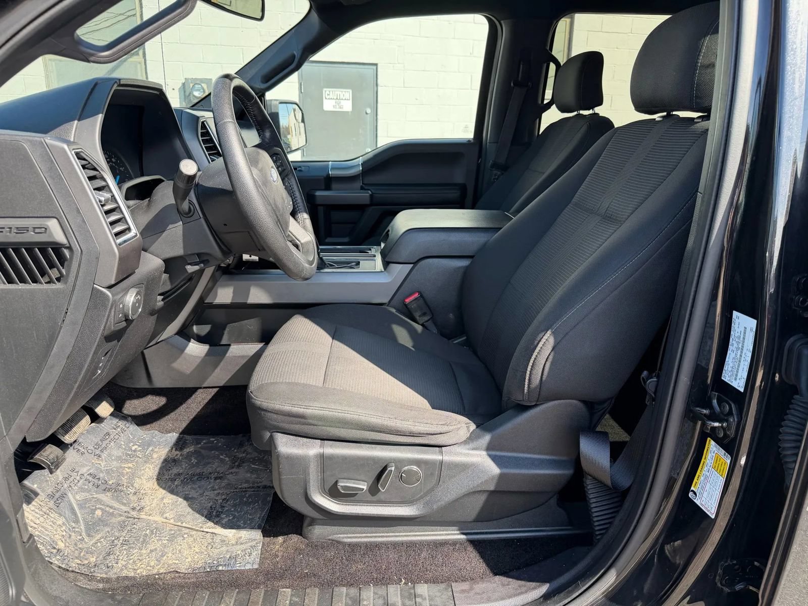 Used 2015 Ford F150 XLT w/ Equipment Group 302A Luxury AWD/4WD image 10