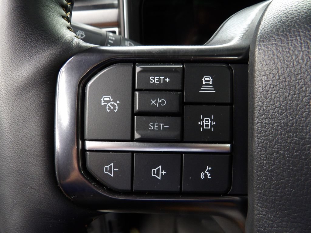 Used 2023 Ford F450 Platinum w/ FX4 Off-Road Package AWD/4WD image 54
