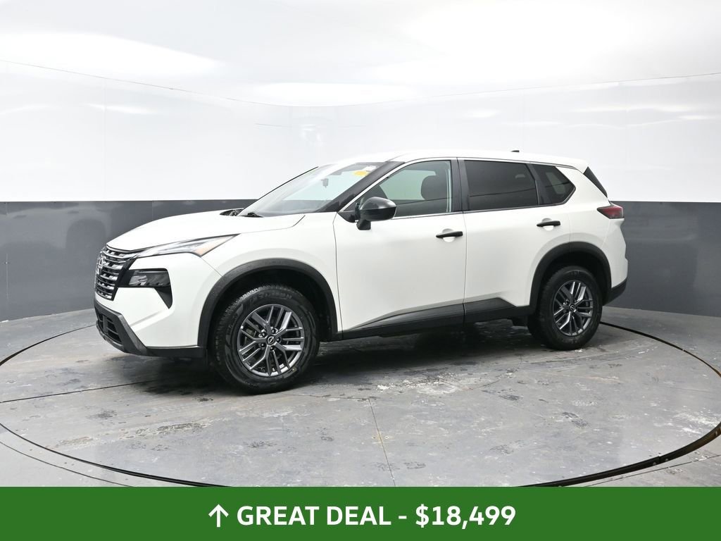 Used 2024 Nissan Rogue S image 10