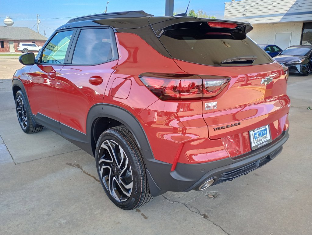 New 2026 Chevrolet TrailBlazer RS w/ Convenience Package FWD image 3