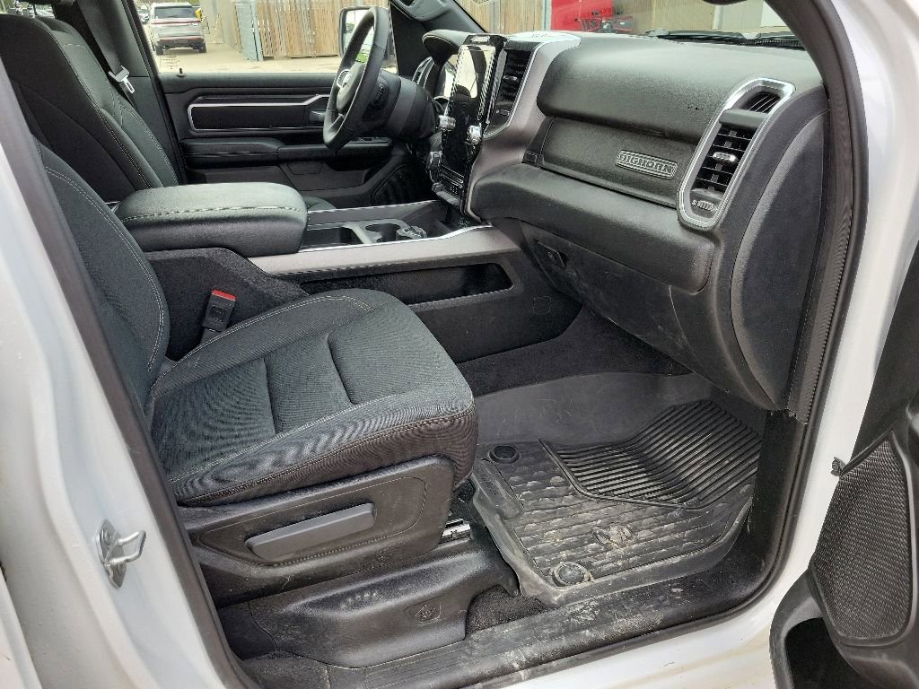 Used 2025 RAM 1500 Big Horn AWD/4WD image 12