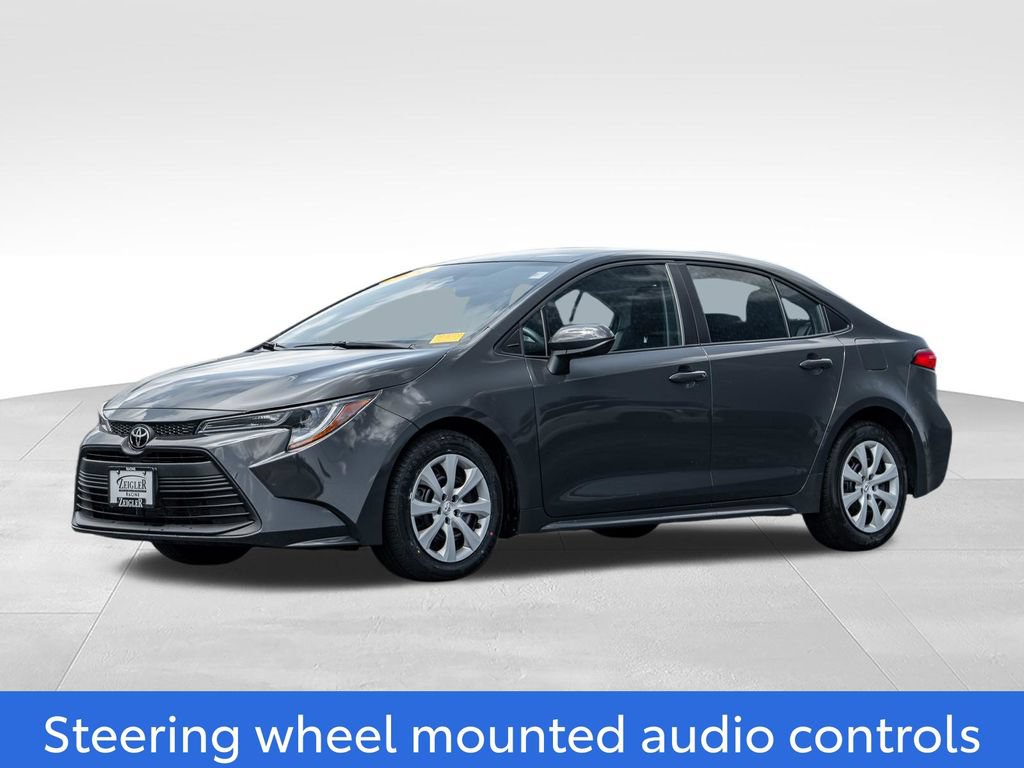 Used 2024 Toyota Corolla LE FWD image 3
