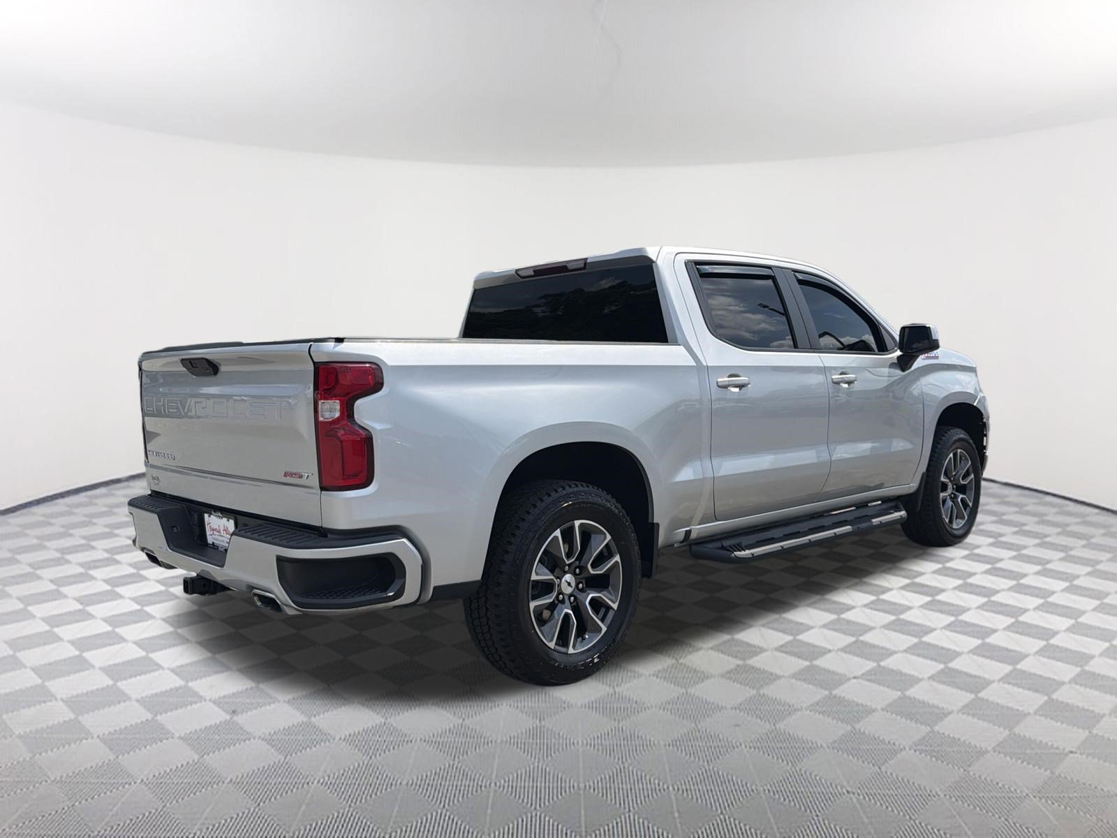 Used 2021 Chevrolet Silverado 1500 RST w/ Z71 Off-Road Package AWD/4WD image 6