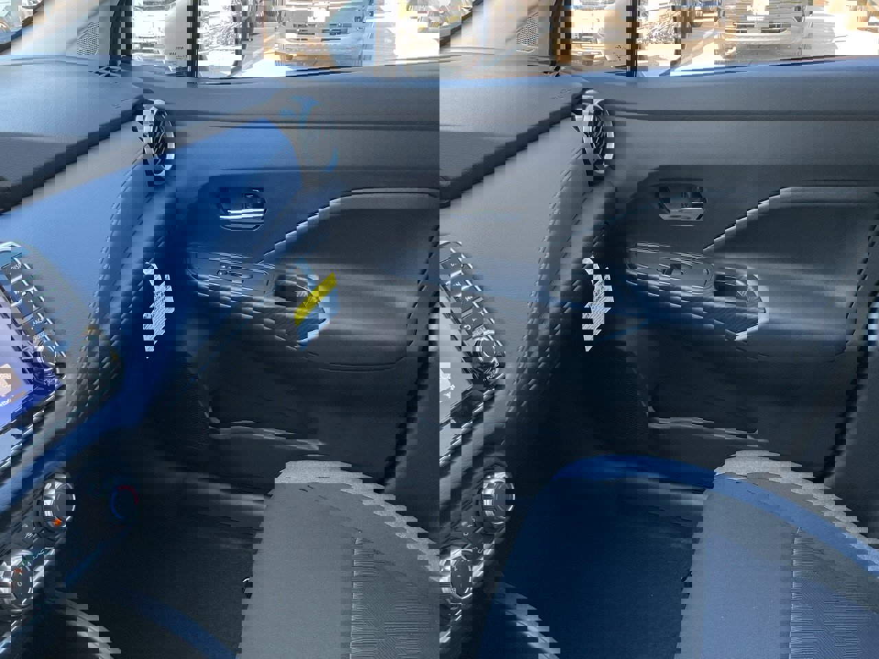 New 2025 Nissan Versa SV w/ Trunk Package image 32