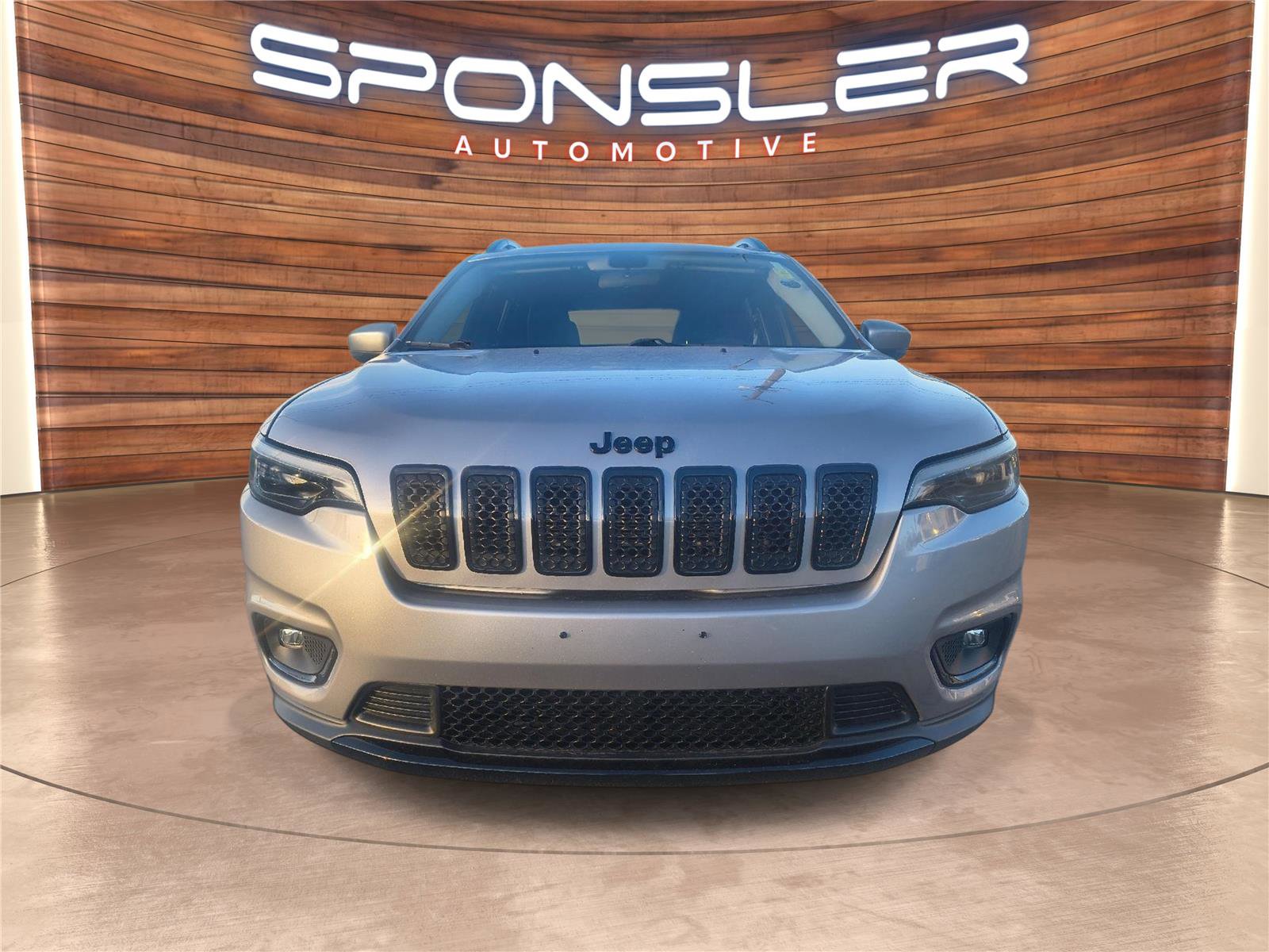 Used 2020 Jeep Cherokee Latitude Plus image 9