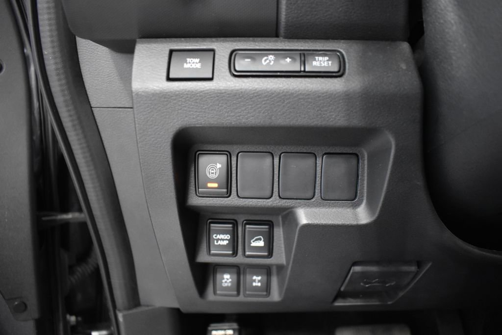 Certified 2023 Nissan Frontier PRO-4X w/ Technology Package image 17