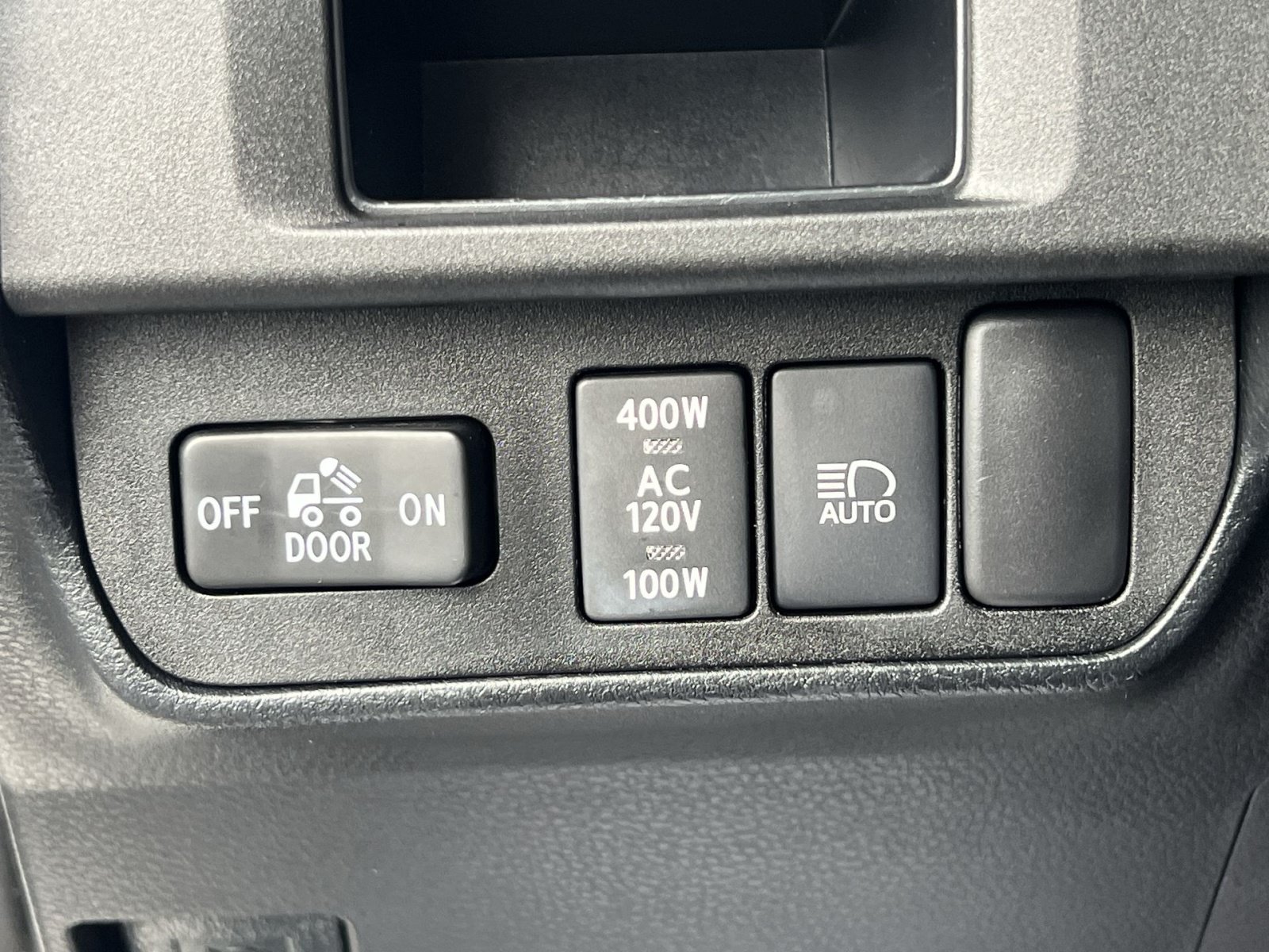 Used 2019 Toyota Tacoma TRD Off-Road AWD/4WD image 34