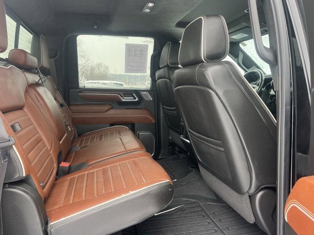 Used 2024 GMC Sierra 2500 Denali Ultimate image 10