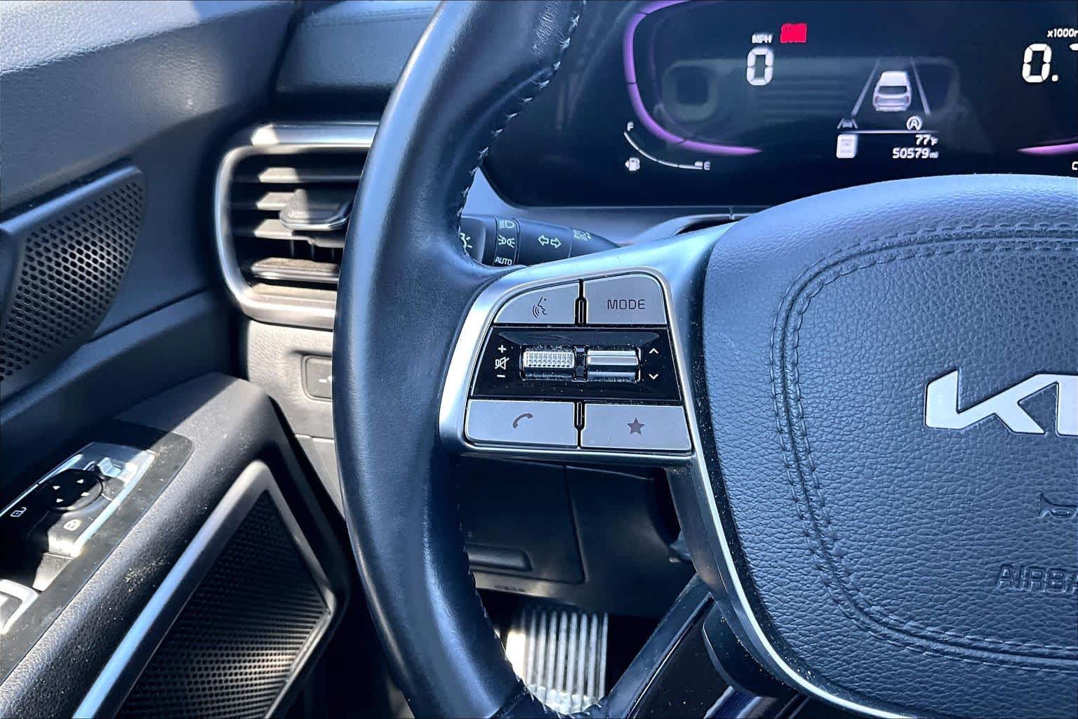 Used 2024 Kia Telluride S AWD/4WD image 23