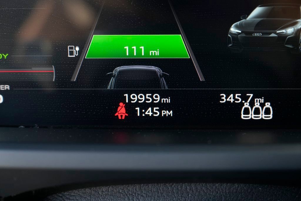 Used 2022 Audi e-tron GT Premium Plus AWD/4WD image 48