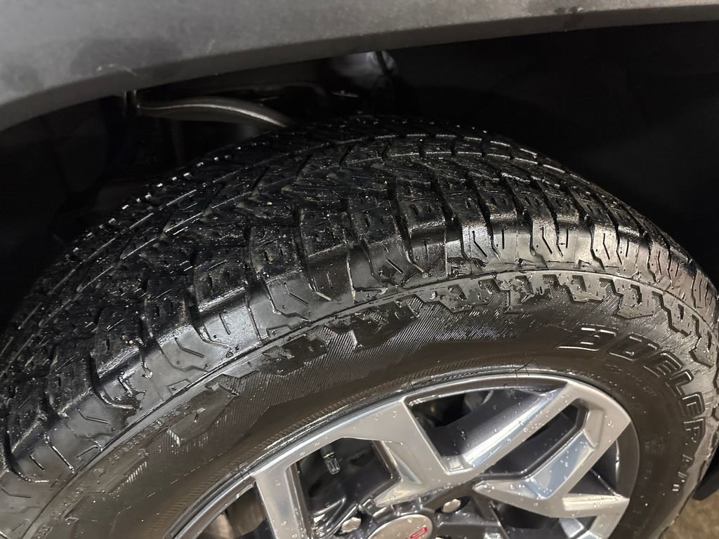 Certified 2023 GMC Sierra 1500 SLT AWD/4WD image 12