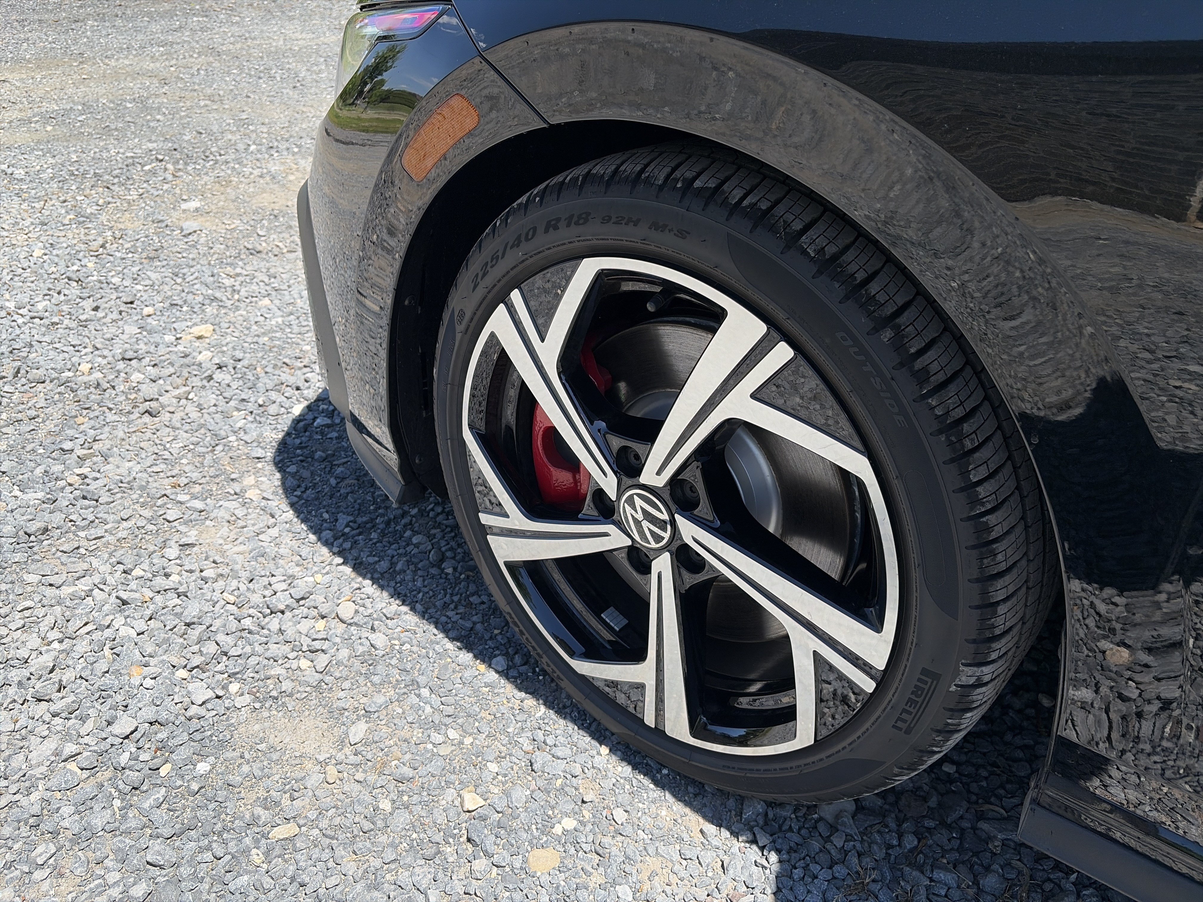 New 2026 Volkswagen GTI SE FWD image 7