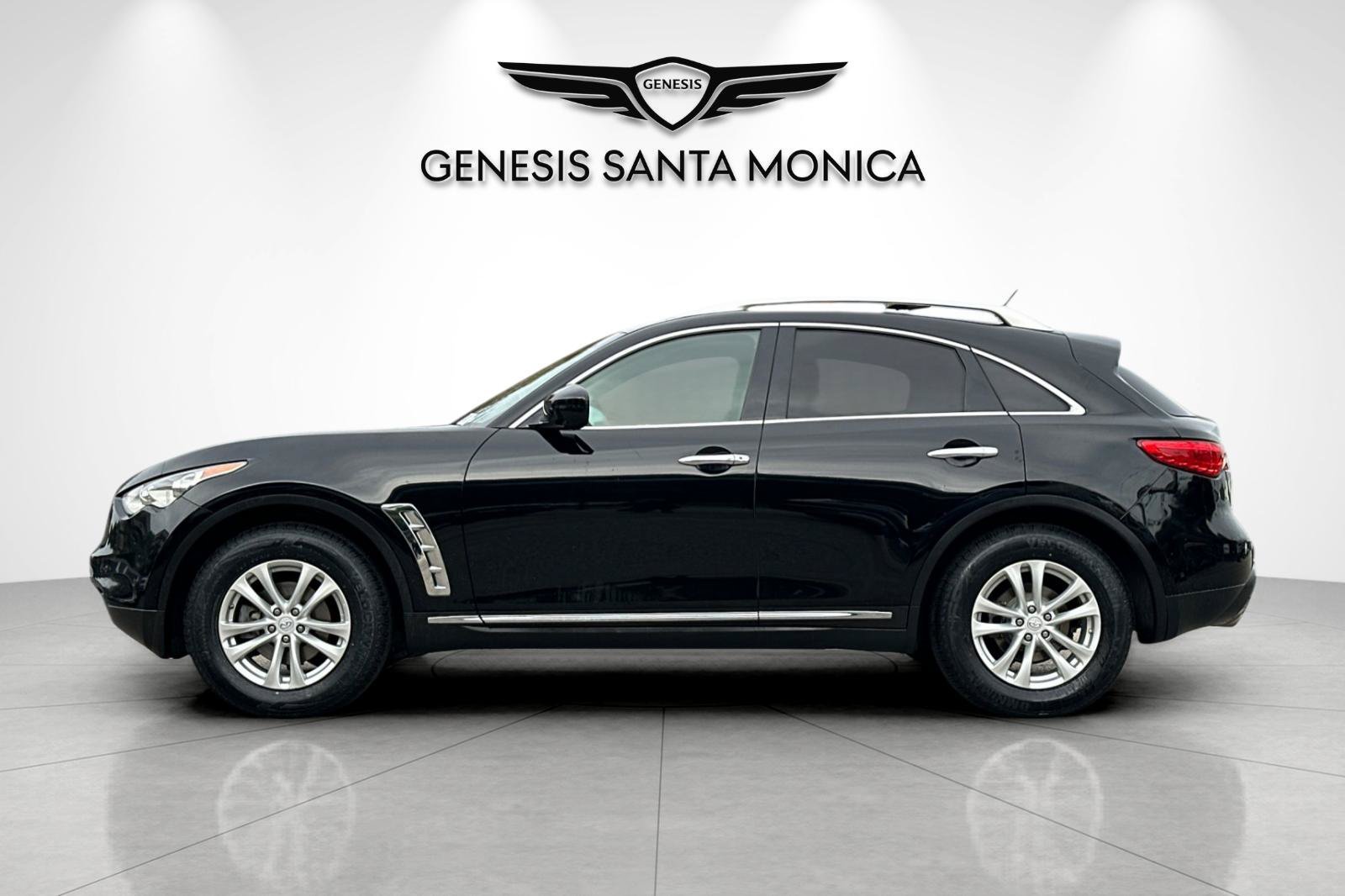 Used 2011 INFINITI FX35 2WD w/ Premium Pkg image 8