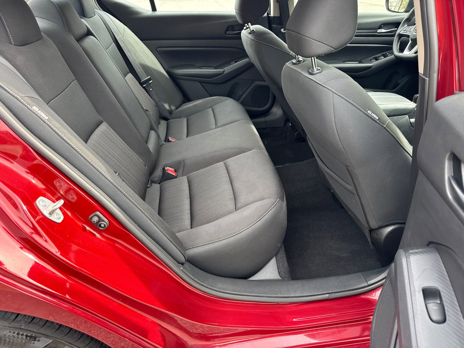 Used 2024 Nissan Altima 2.5 SV image 15