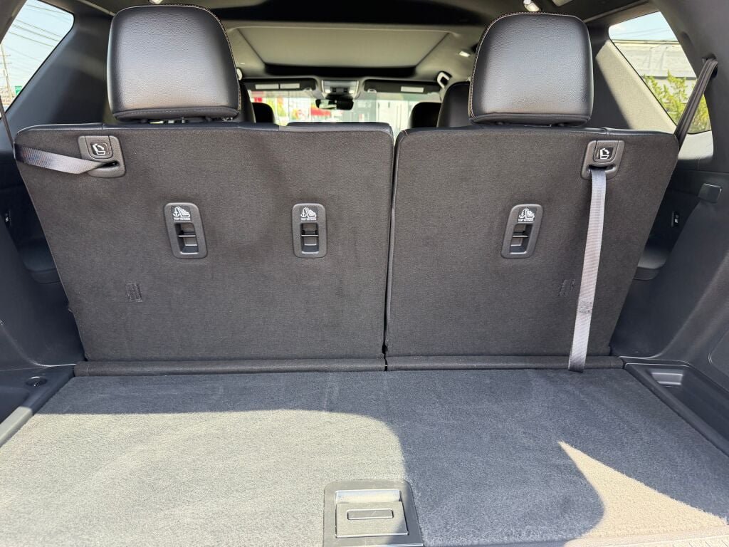 Used 2023 Honda Pilot TrailSport image 33