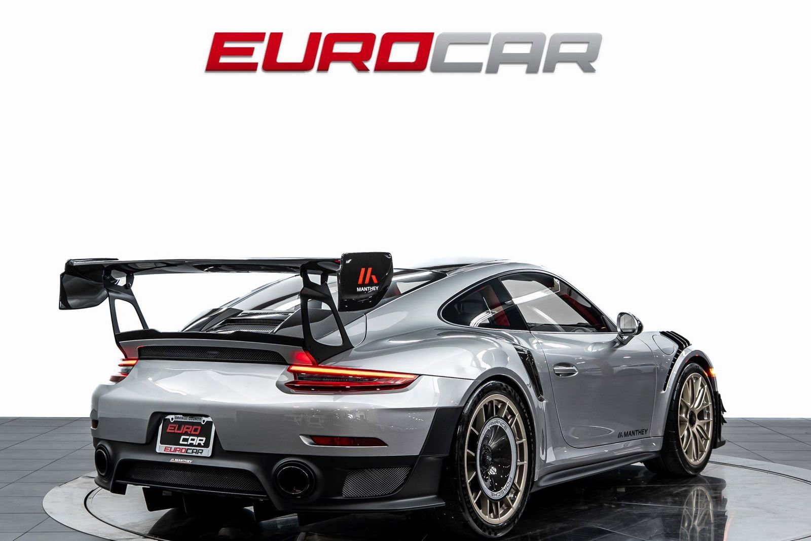 Used 2019 Porsche 911 GT2 RS image 5
