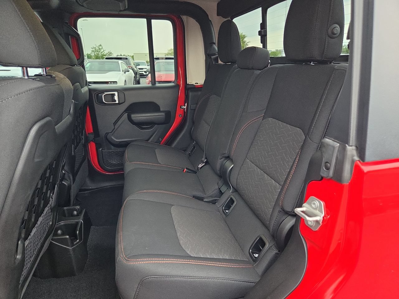 Used 2023 Jeep Gladiator Mojave AWD/4WD image 13