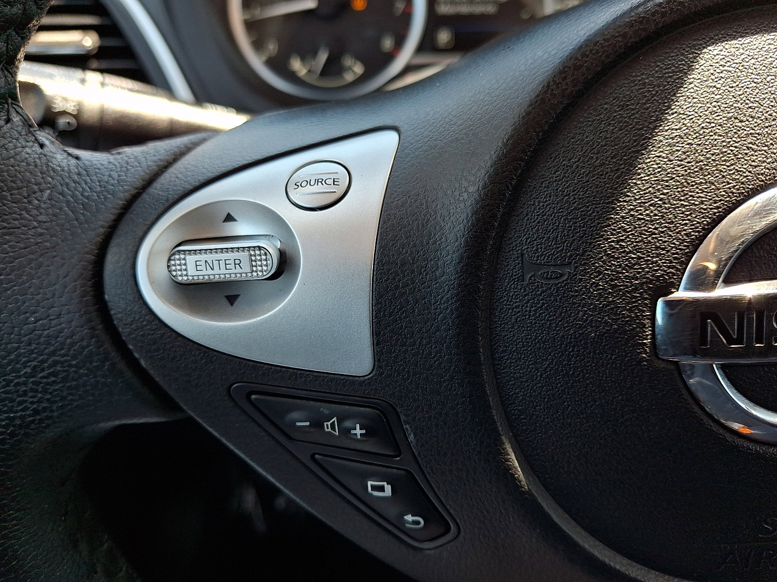 Used 2019 Nissan Sentra SR FWD image 20