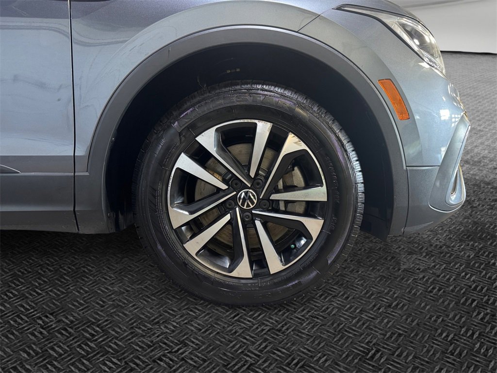 Used 2023 Volkswagen Tiguan S image 11