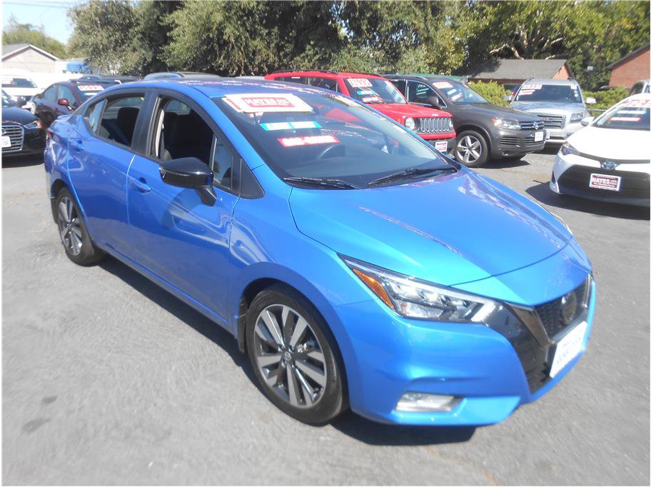 Used 2020 Nissan Versa SR image 1