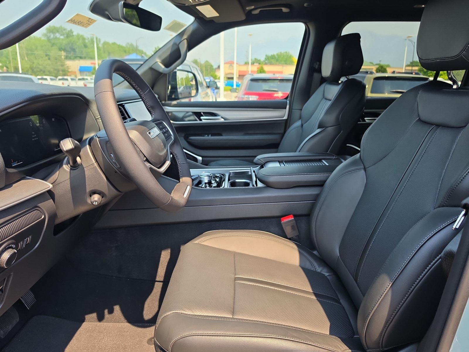 New 2026 Jeep Grand Wagoneer 4WD image 13