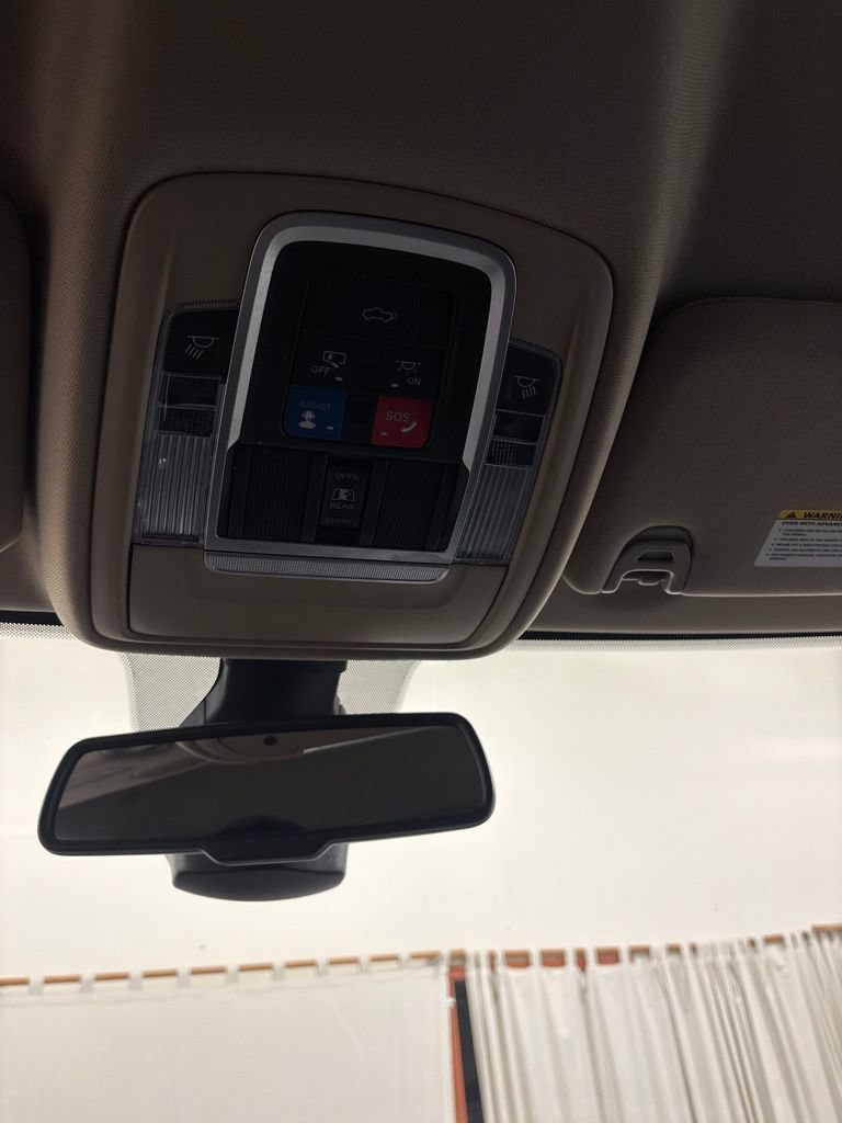 Used 2020 RAM 2500 Laramie RWD image 14