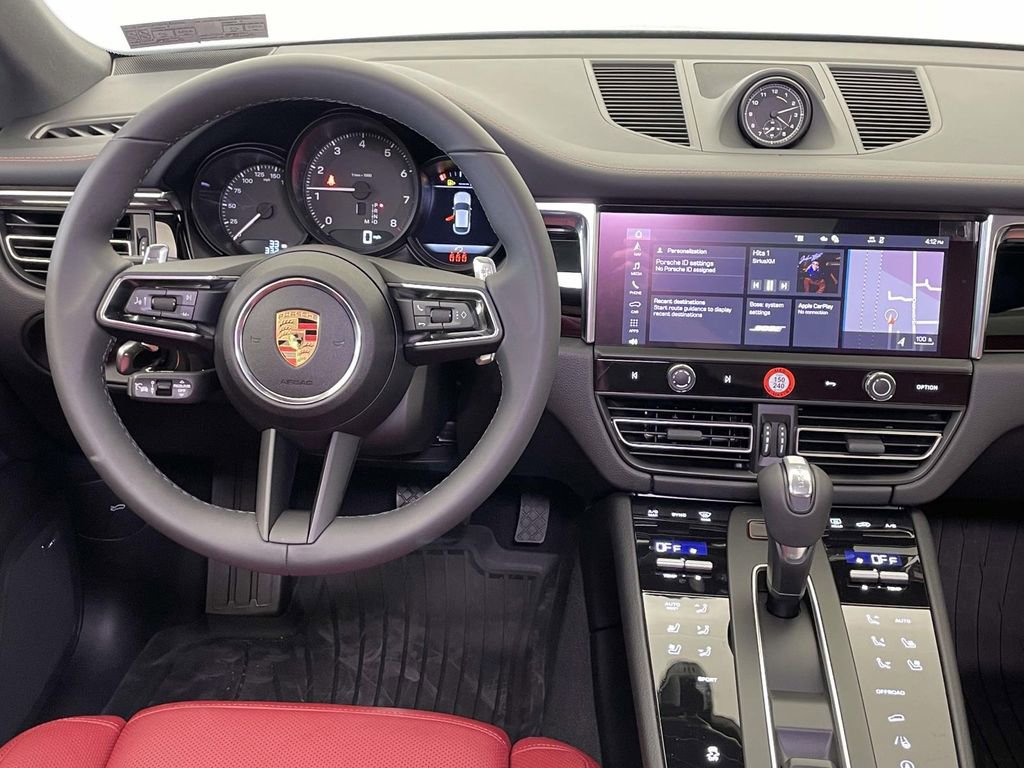 New 2025 Porsche Macan image 27