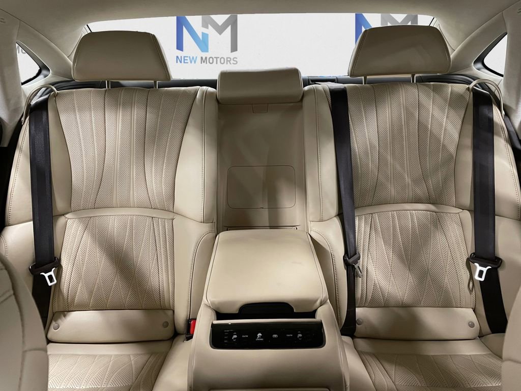 Used 2018 Lexus LS 500 w/ Interior Upgrade Package image 13