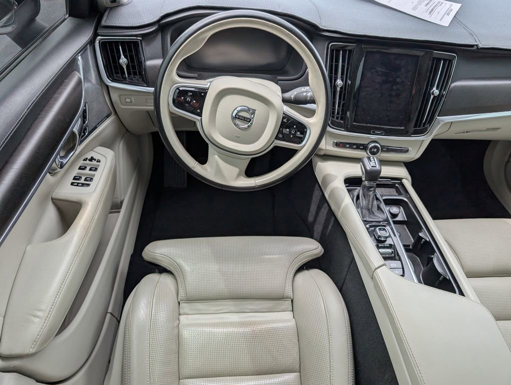 Used 2017 Volvo V90 T6 Cross Country AWD/4WD image 8