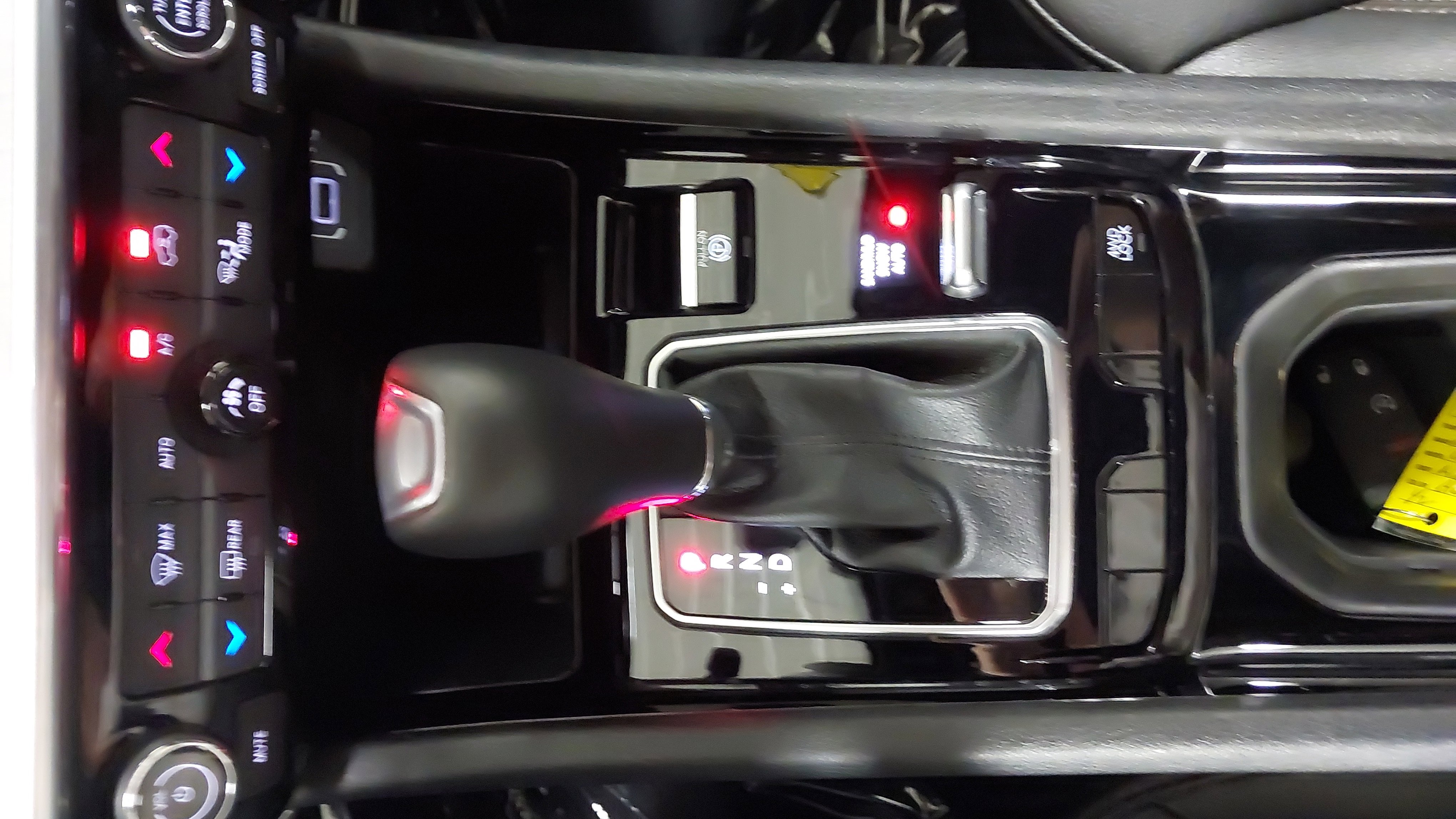 Used 2024 Jeep Compass Limited image 21