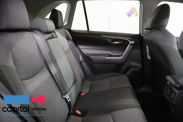 Certified 2025 Toyota RAV4 XLE AWD/4WD image 28