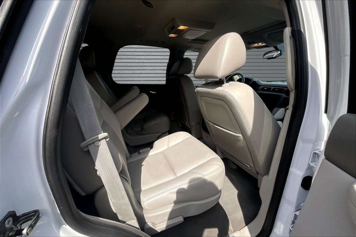Used 2011 Chevrolet Tahoe LTZ AWD/4WD image 23