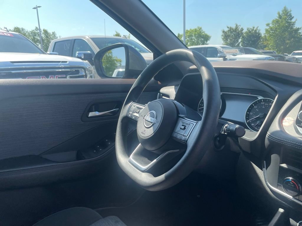 Used 2023 Nissan Rogue SV AWD/4WD image 29