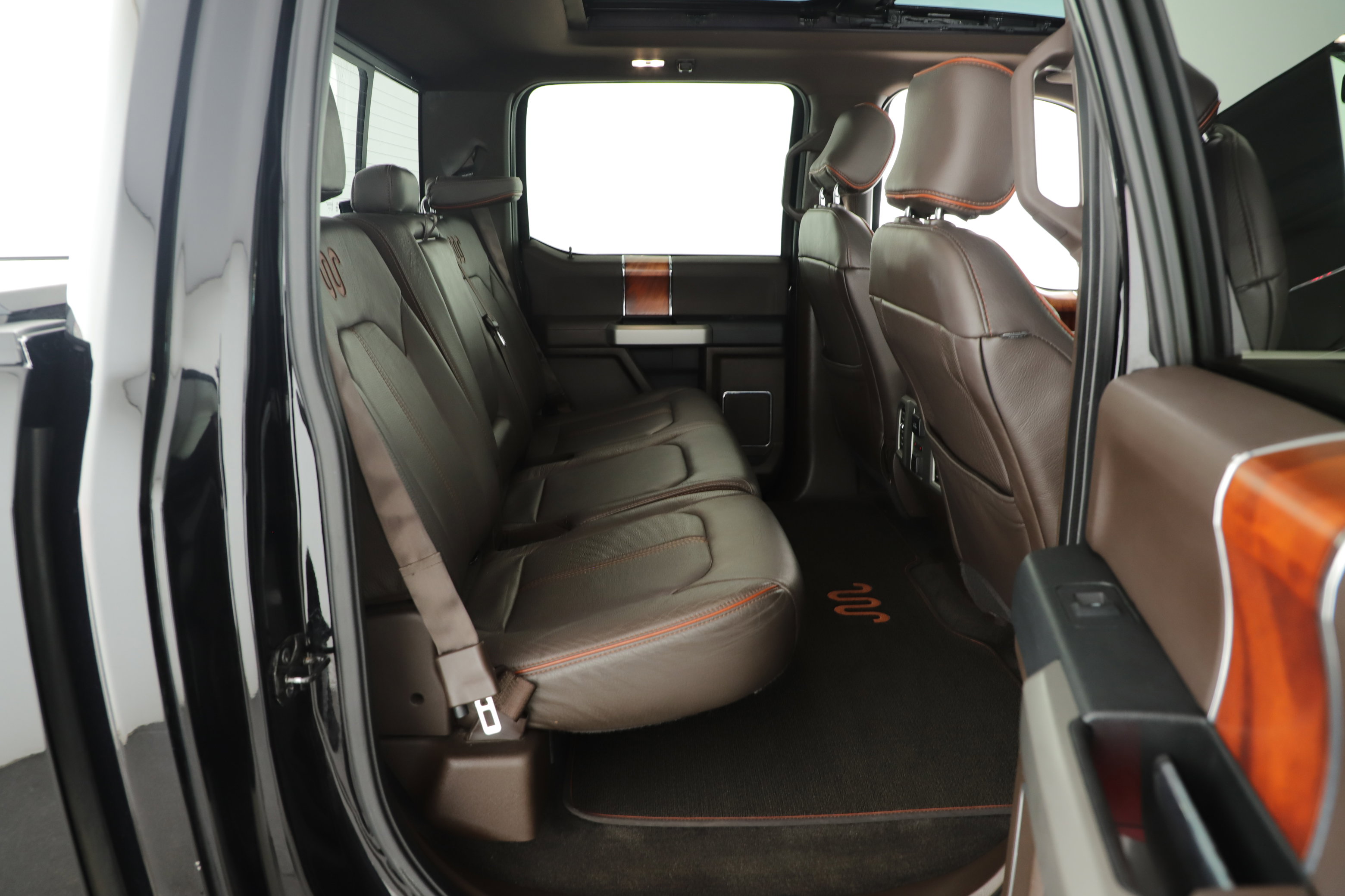 Used 2016 Ford F150 King Ranch w/ Equipment Group 601A Luxury AWD/4WD image 15