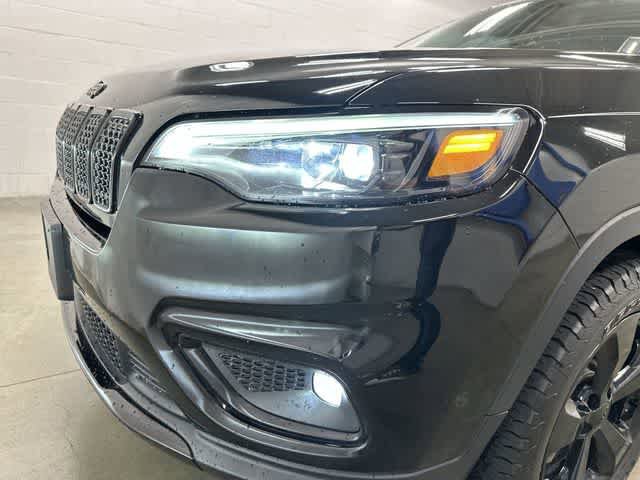 Used 2019 Jeep Cherokee Latitude Plus AWD/4WD image 31